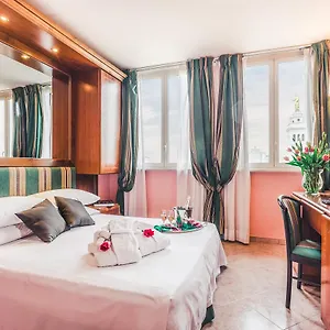 Raeli Siracusa Hotell Rom