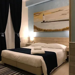 ** לינה וארוחת בוקר Airport Deluxe איטליה